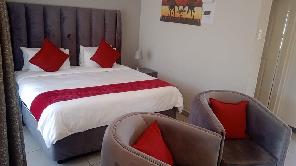 Standard Double Room, Balcony, Garden View | Iron/ironing board (on request), WiFi (free)