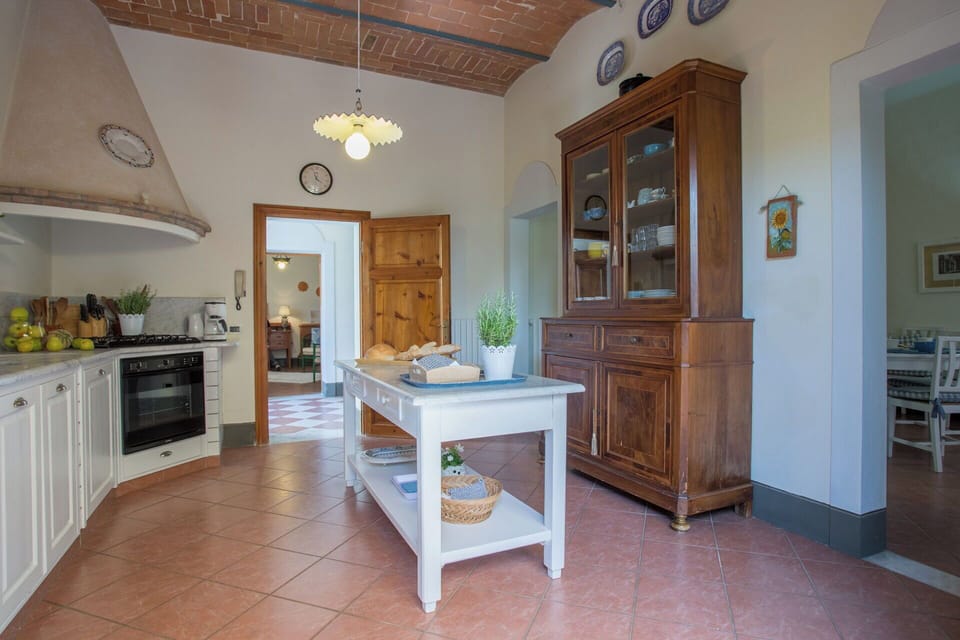 Kitchen, Main Entrance, Other Room