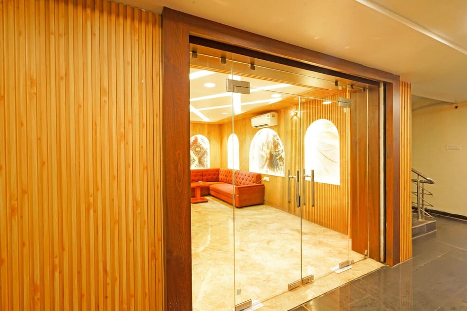 House | Reception