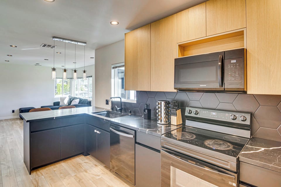 House (3 Bedrooms) | Interior