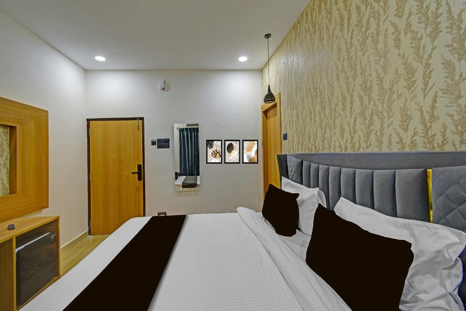 Super Townhouse OAK Banjara Hills House in Hyderabad