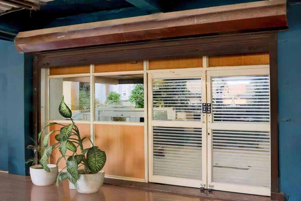House | Reception