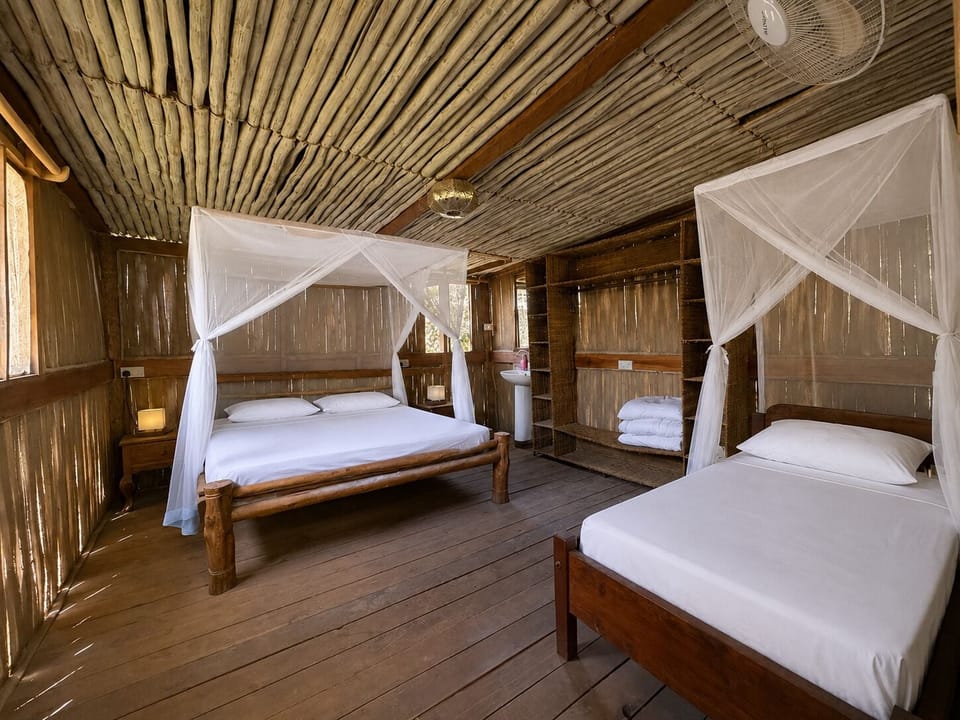 Standard Triple Room | Free WiFi, bed sheets