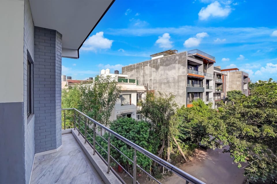 House | Balcony