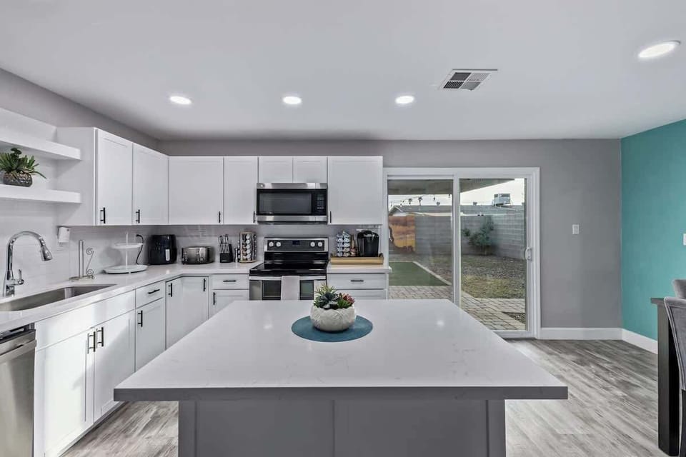 Fully equipped kitchen with everything needed for cooking and meal prep.