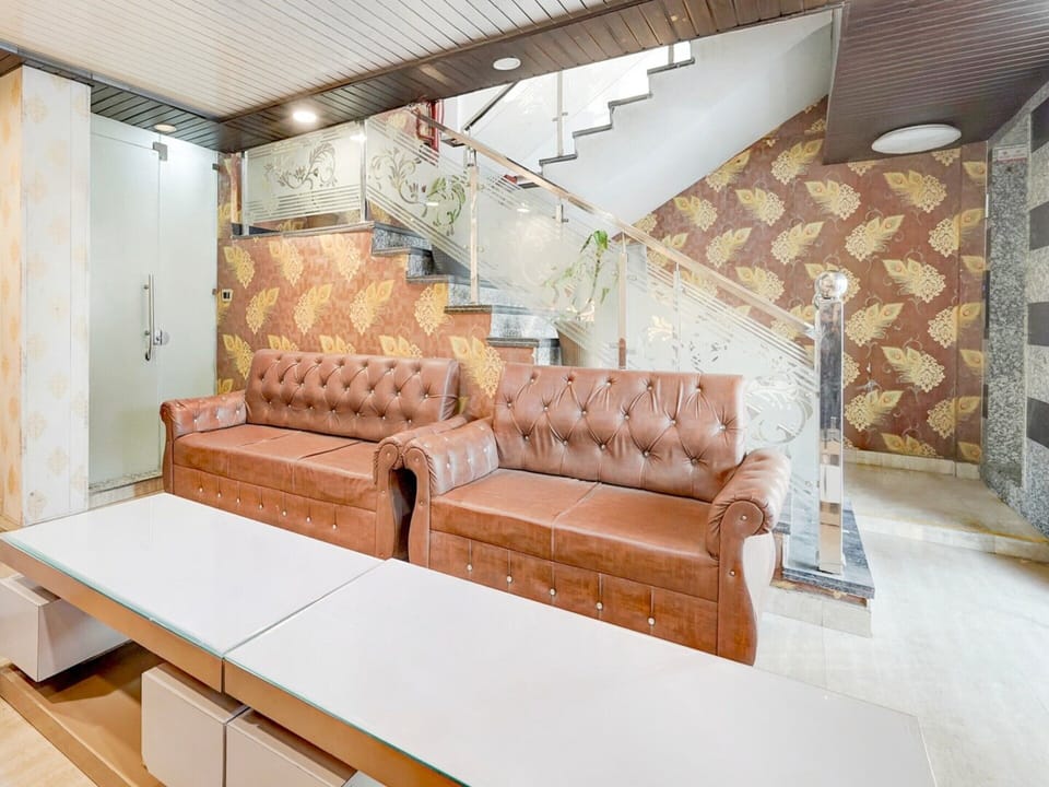 House | Reception