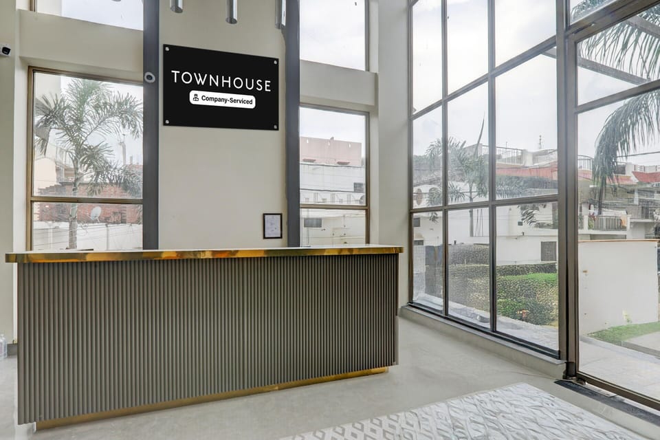 House | Reception