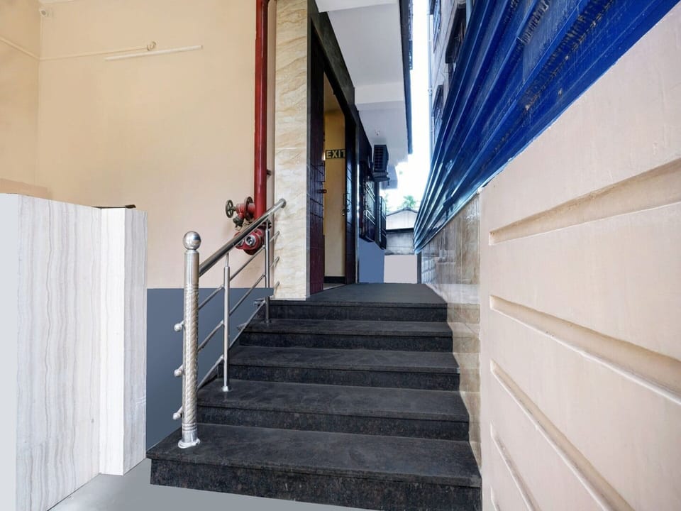 House | Reception