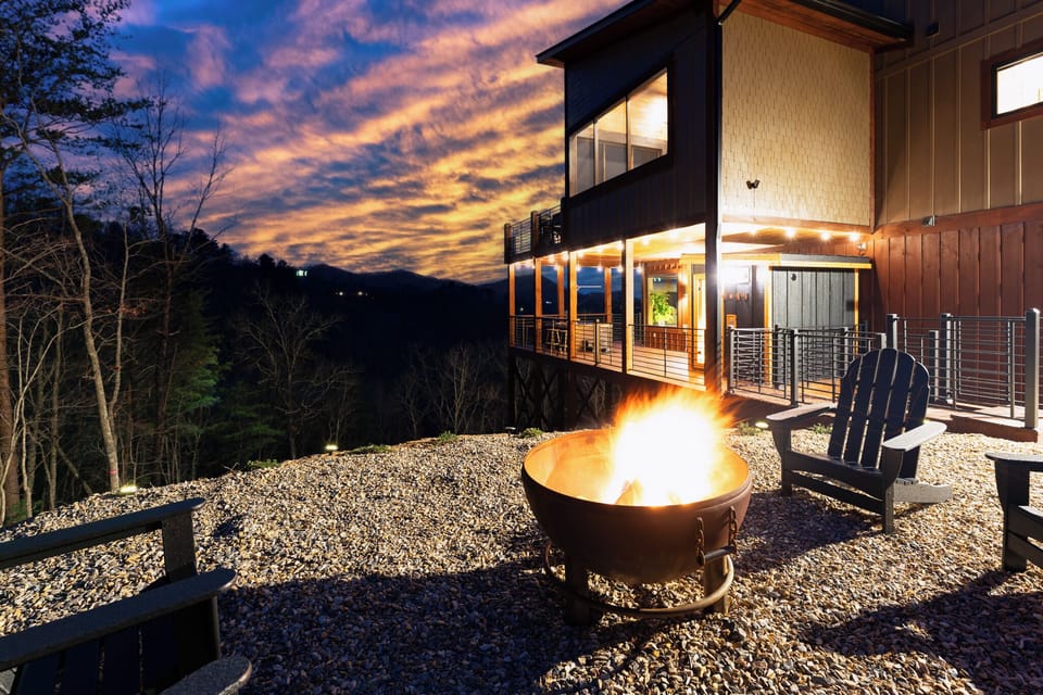 Evenings at The Haven — fire pit, mountain views, and unforgettable sunsets