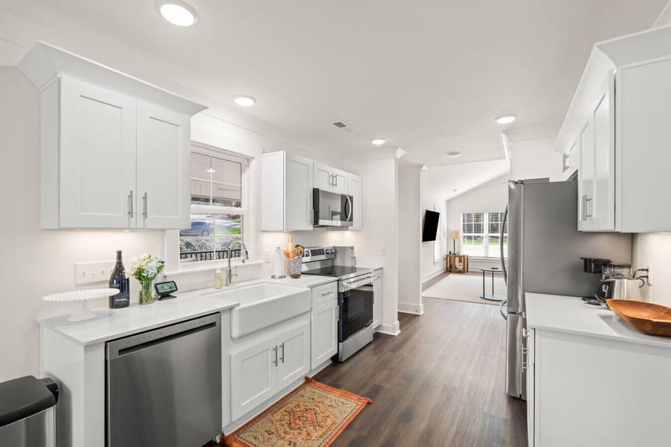 Bright and inviting kitchen