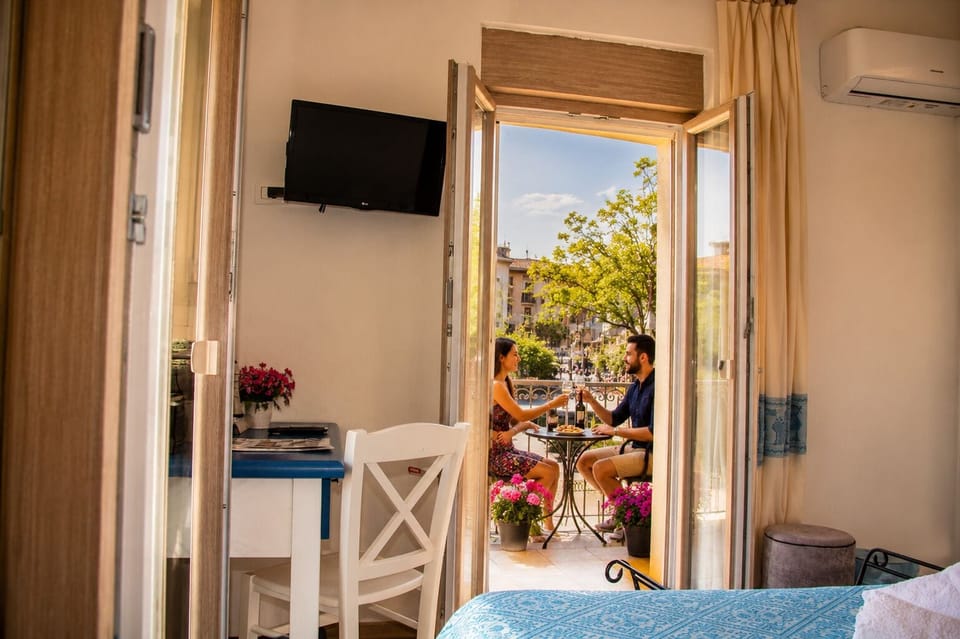 Comfort Double or Twin Room, Mountain View (1) | Minibar, desk, free WiFi