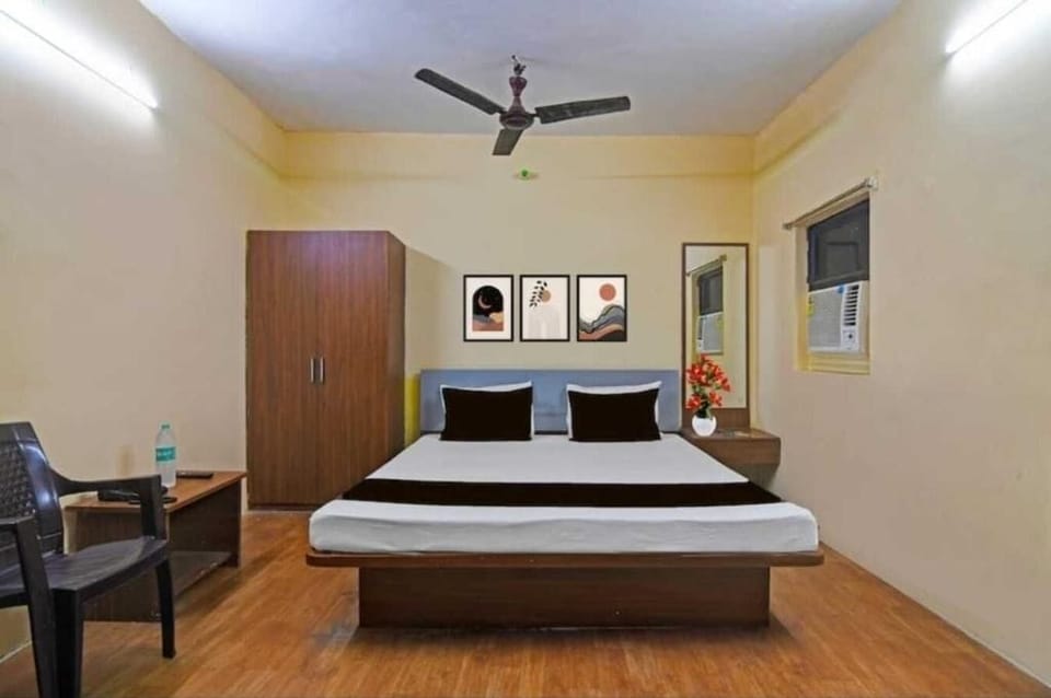 Deluxe Double Room | Desk, laptop workspace, soundproofing, free WiFi