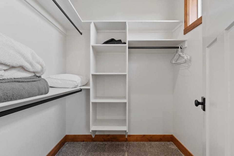 Bedroom 2 Closet