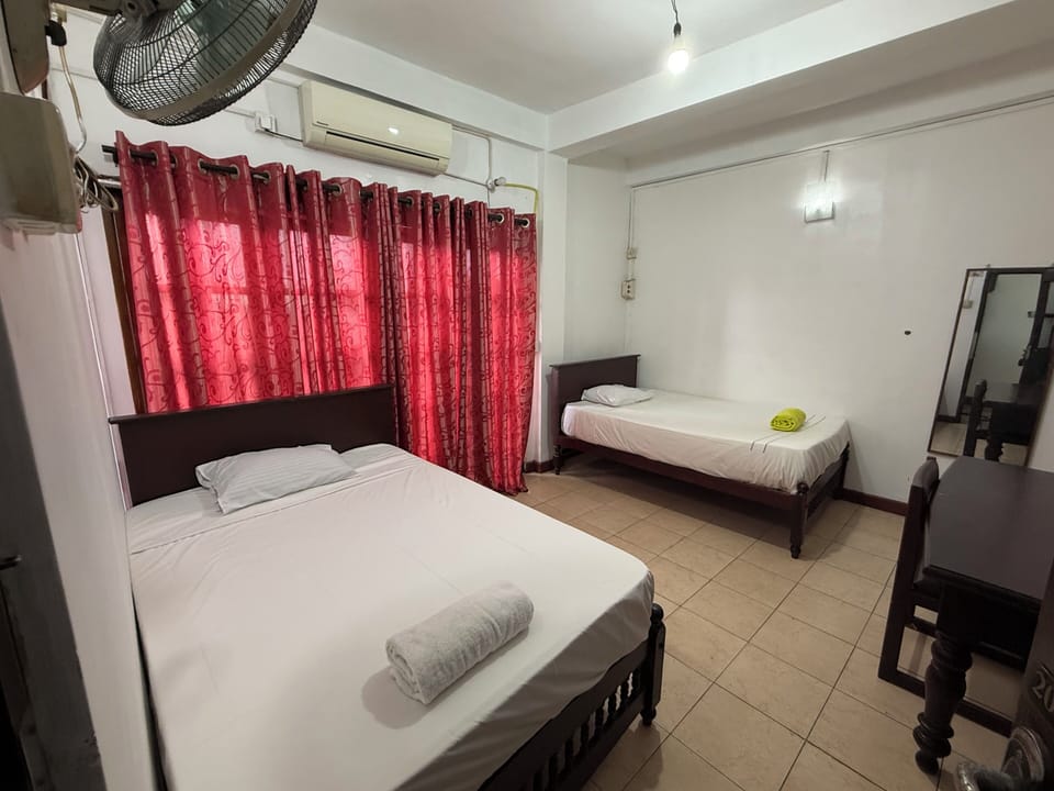 Twin Room, Balcony | Desk, free WiFi