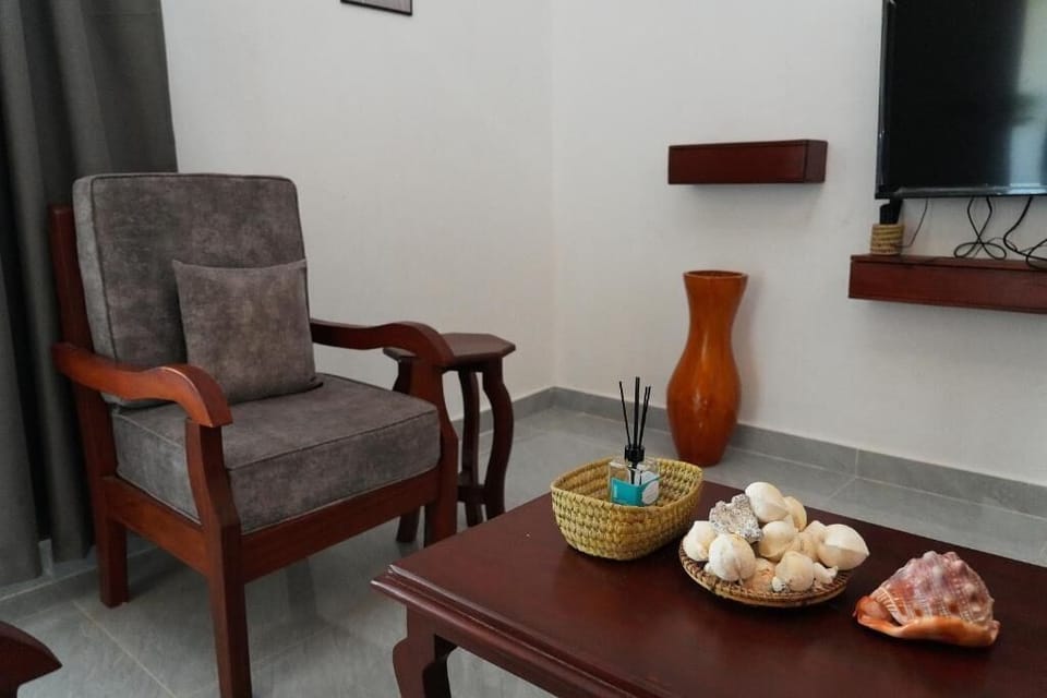 Family Villa, Balcony, Garden View | Interior