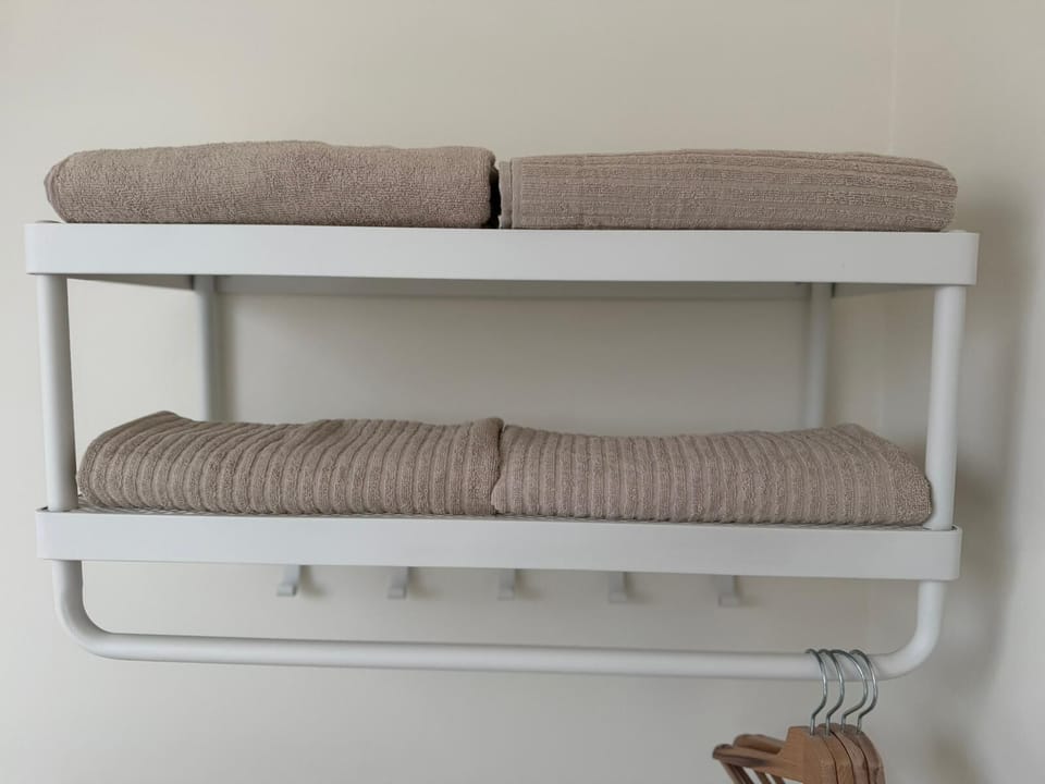 Basic Apartment | Iron/ironing board (on request), WiFi (free)