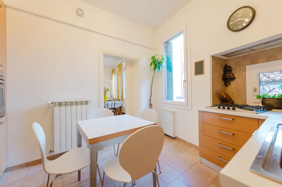 Premium Apartment | Private kitchen | Fridge, microwave, oven, stovetop