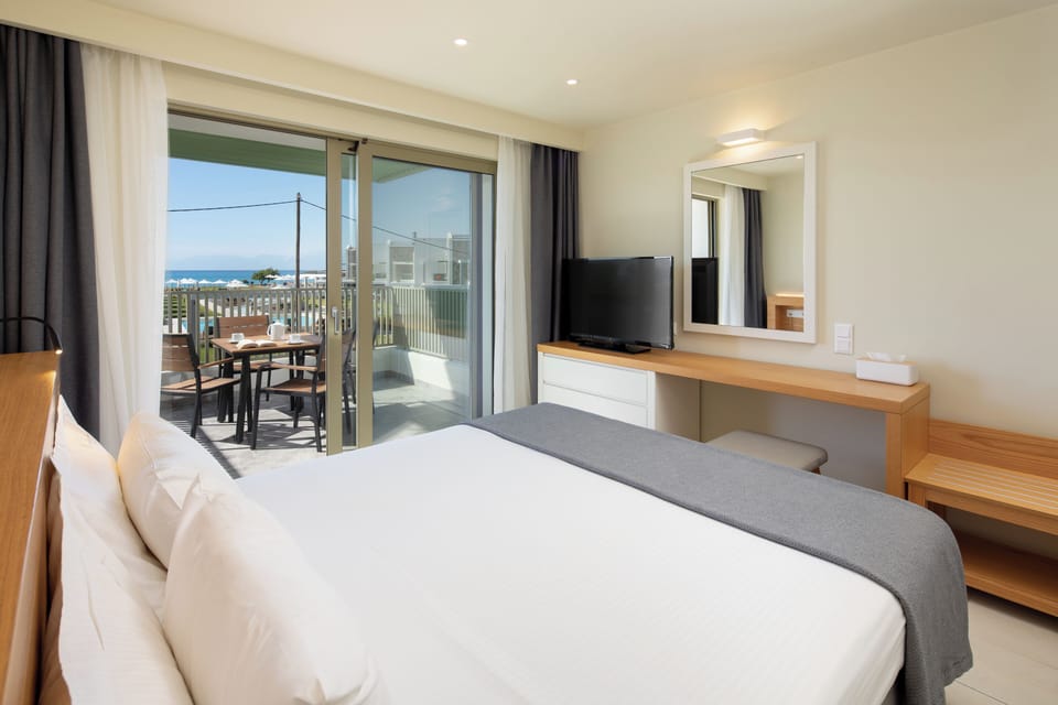 Double suite with balcony, with sea view