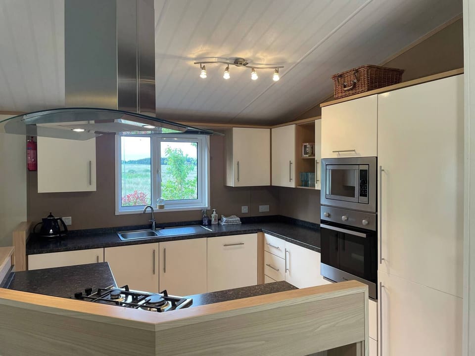 Cabin, 3 Bedrooms, Accessible, Patio | Interior