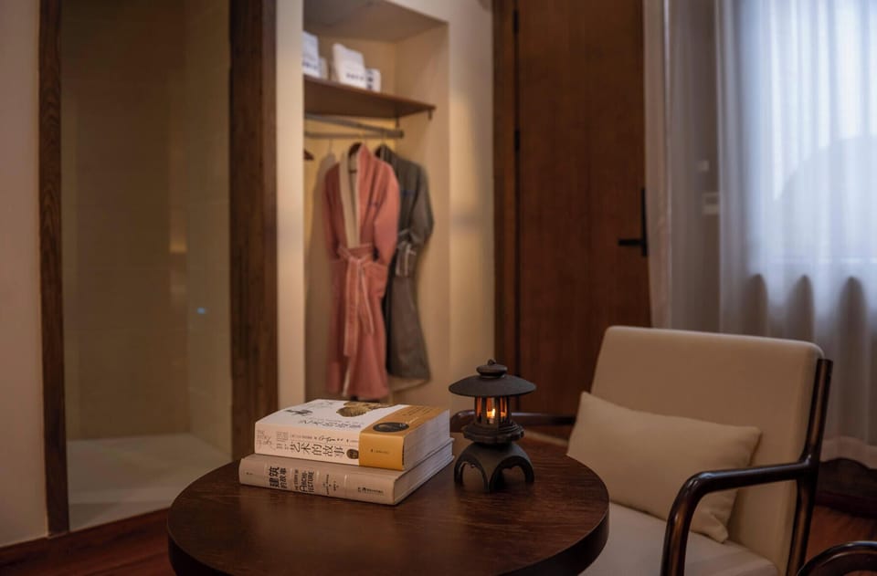 Luxury Double or Twin Room, Courtyard View | Interior
