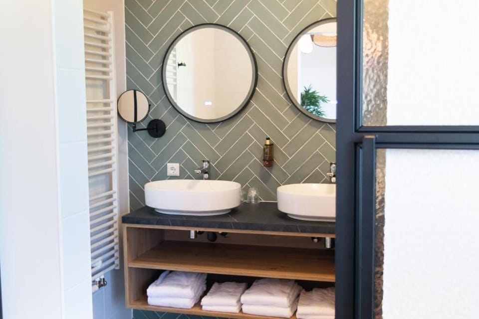 Junior Suite, Canal View | Bathroom