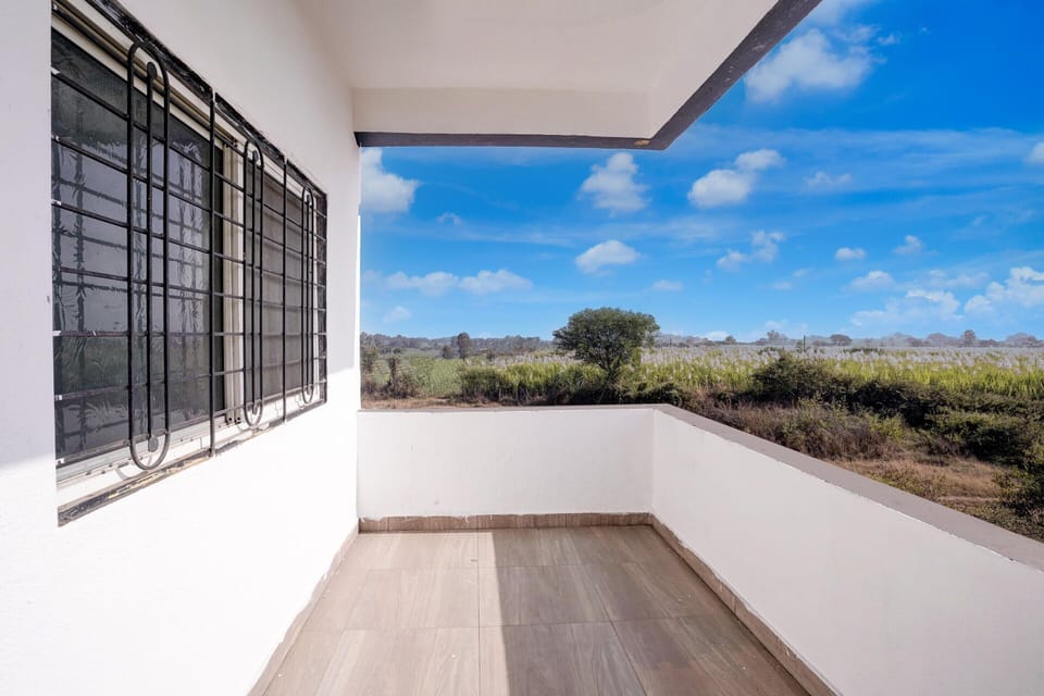 House | Balcony