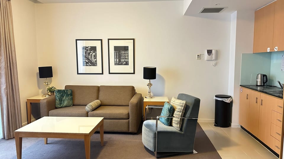 Family Studio Suite | Living area