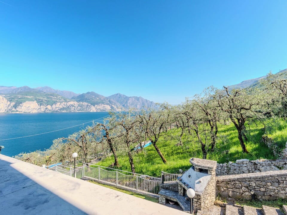 Mountainous Landforms, Body Of Water, Mountain, Hill, Highland, Mountain Range, Landscape, Hill Station, Coastal And Oceanic Landforms, Coast