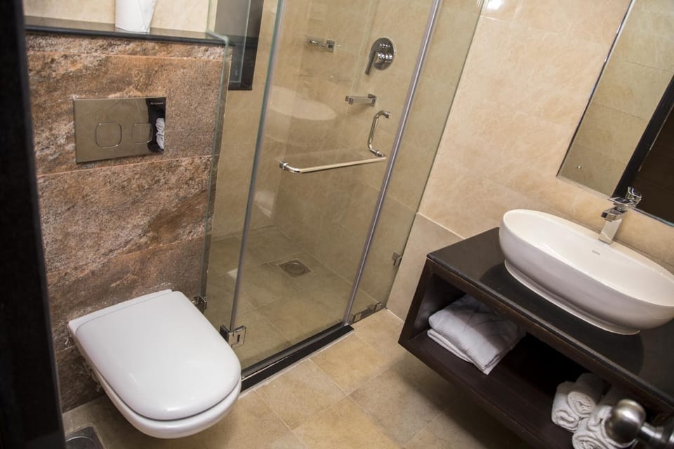 Classic Double or Twin Room | Bathroom | Separate tub and shower, slippers, towels, soap