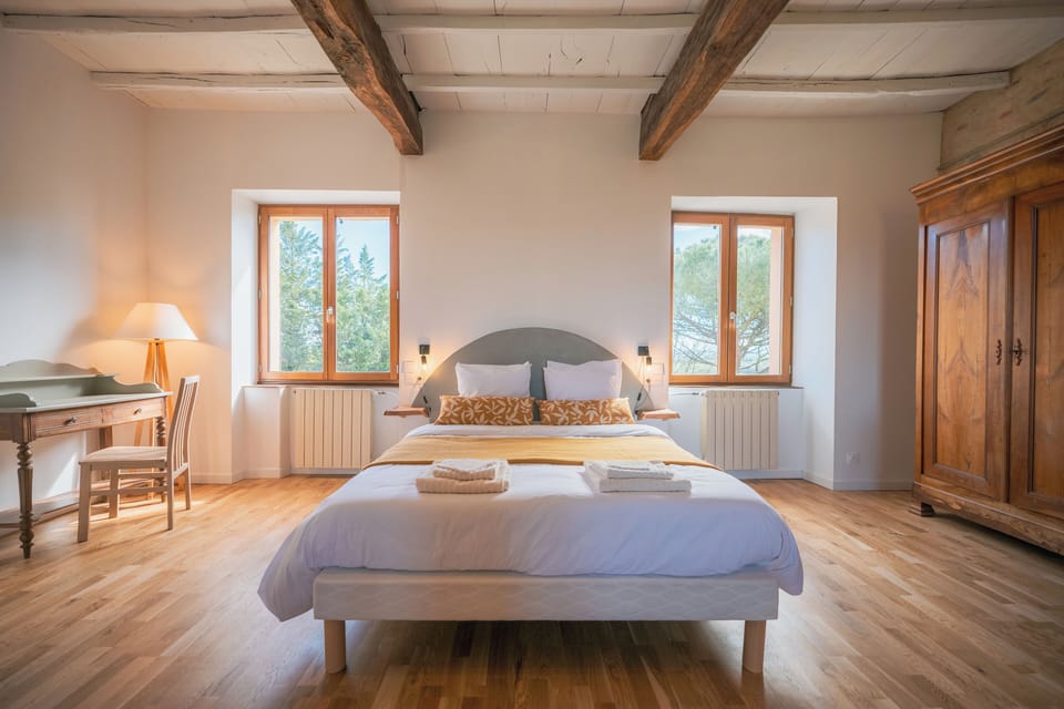 Deluxe Double Room | Hypo-allergenic bedding available, cribs (free), WiFi (free)