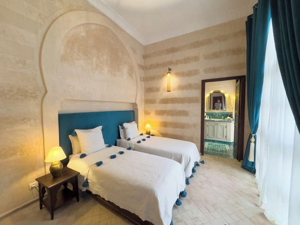 Sindibad | Individually decorated, individually furnished, free WiFi, bed sheets
