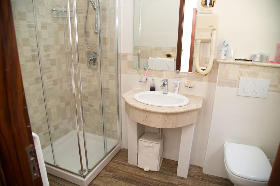 Double or Twin Room, Sea View | Bathroom amenities | Free toiletries, hair dryer, towels