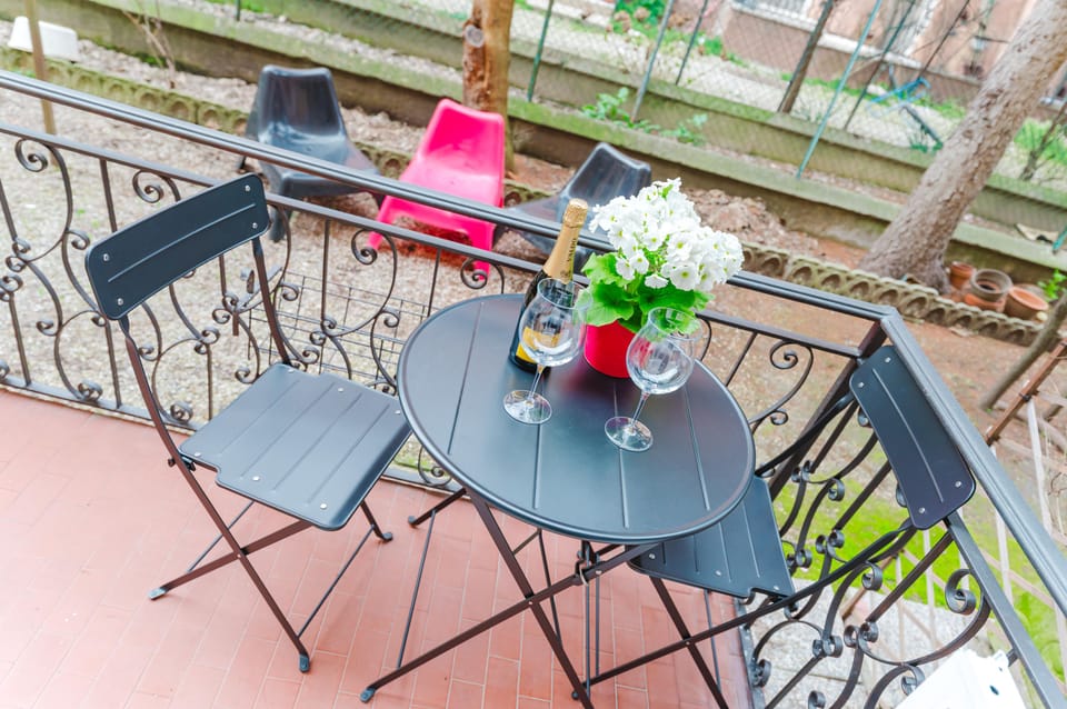 Apartment, Balcony, Courtyard View | Terrace/patio
