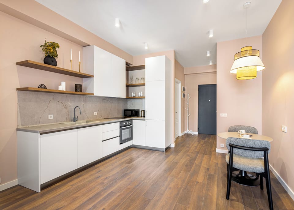 Apartment, City View | Private kitchen | Fridge, microwave, oven, stovetop