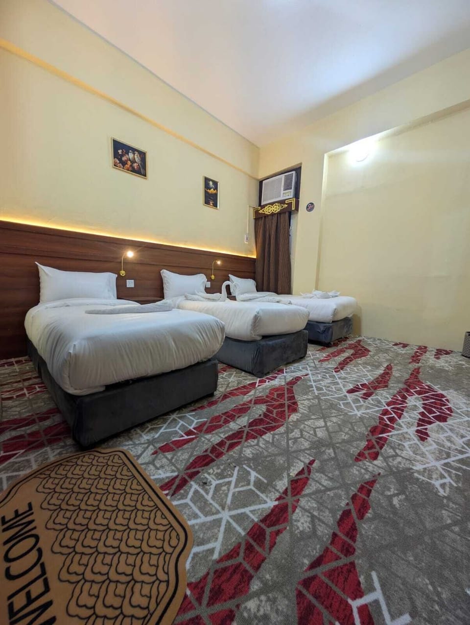 Classic Quadruple Room | Desk, WiFi (free)
