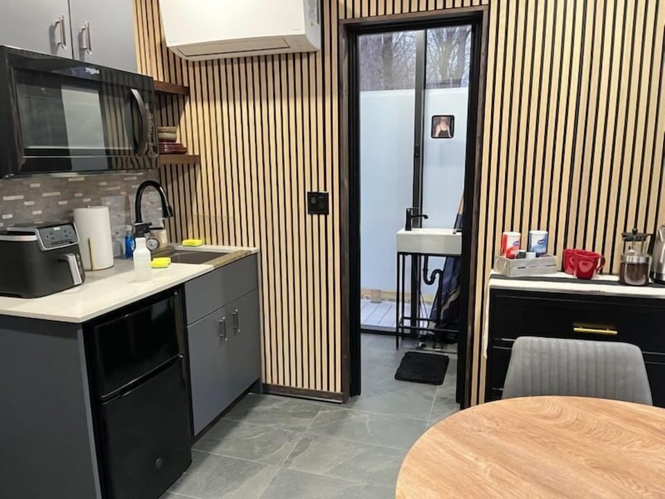 Kitchenette