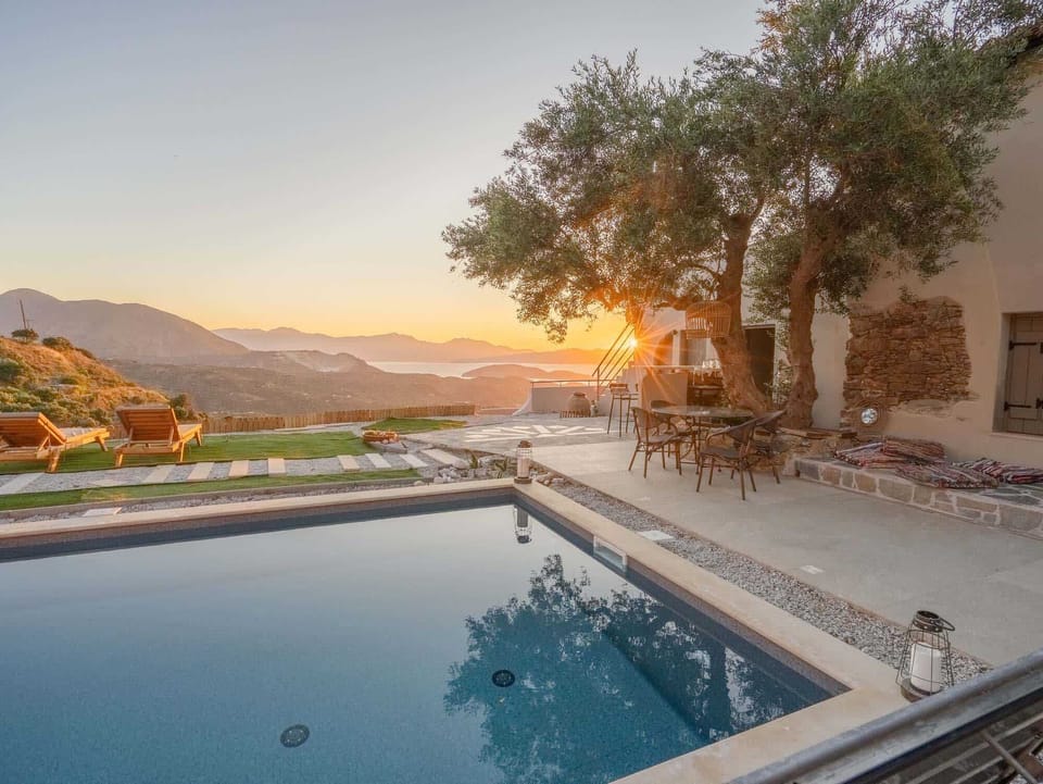 outdoor garden : private swimming pool ,sun lounge relaxation area ,open views from poolside , designed for all-day outdoor living, uninterrupted views 