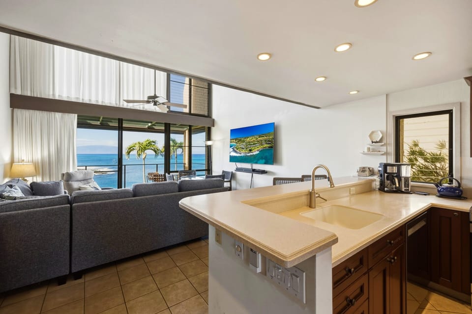 Condo, 1 Bedroom | Interior