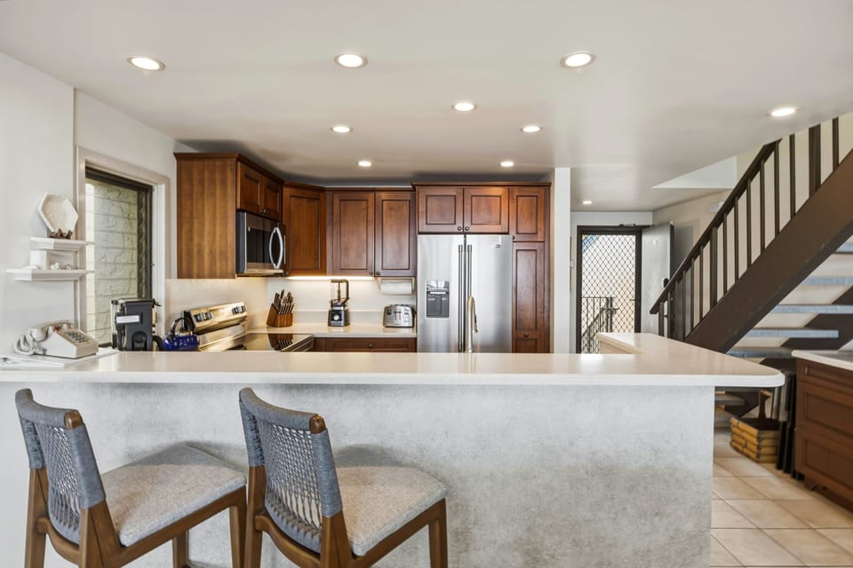 Condo, 1 Bedroom | Private kitchen | Coffee/tea maker, fridge, oven, toaster