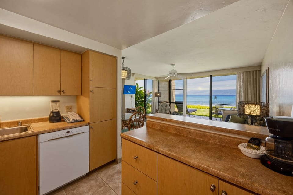 Condo, 1 Bedroom | Interior
