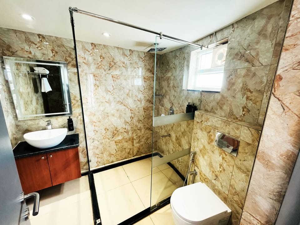 Deluxe Room | Bathroom