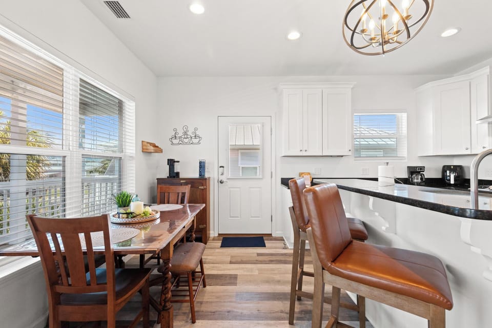 House, Resort View | In-room dining