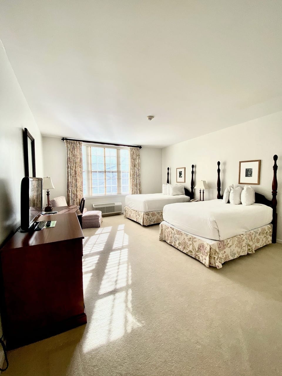 Single Room, 2 Double Beds, Courtyard View | Individually decorated, desk, laptop workspace, blackout drapes