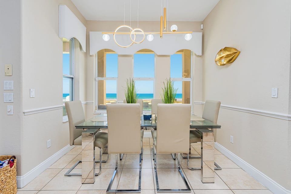 Oceanfront Dining Room