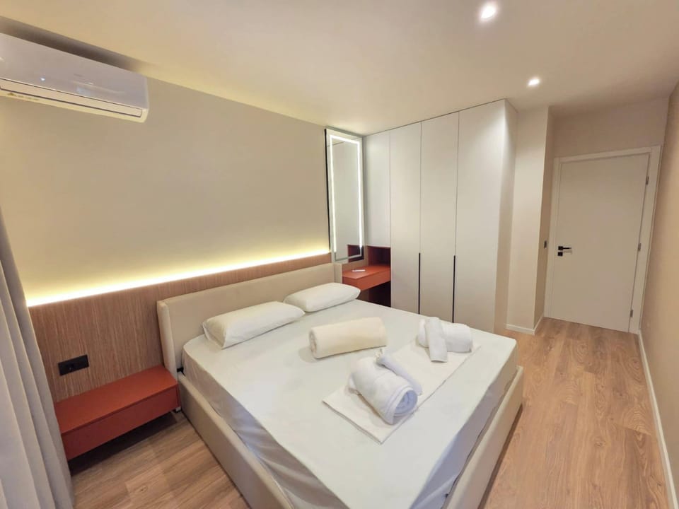 Deluxe Apartment, 2 Bedrooms | Free WiFi, bed sheets