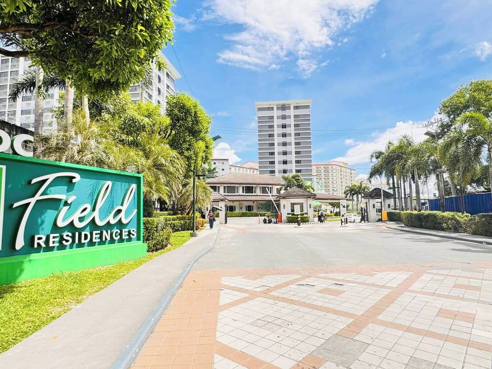 Entrance to SMDC Field Residences.