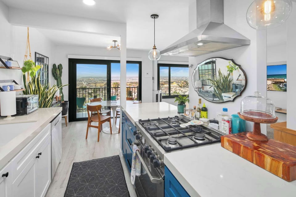 Modern kitchen ready for home cooking
