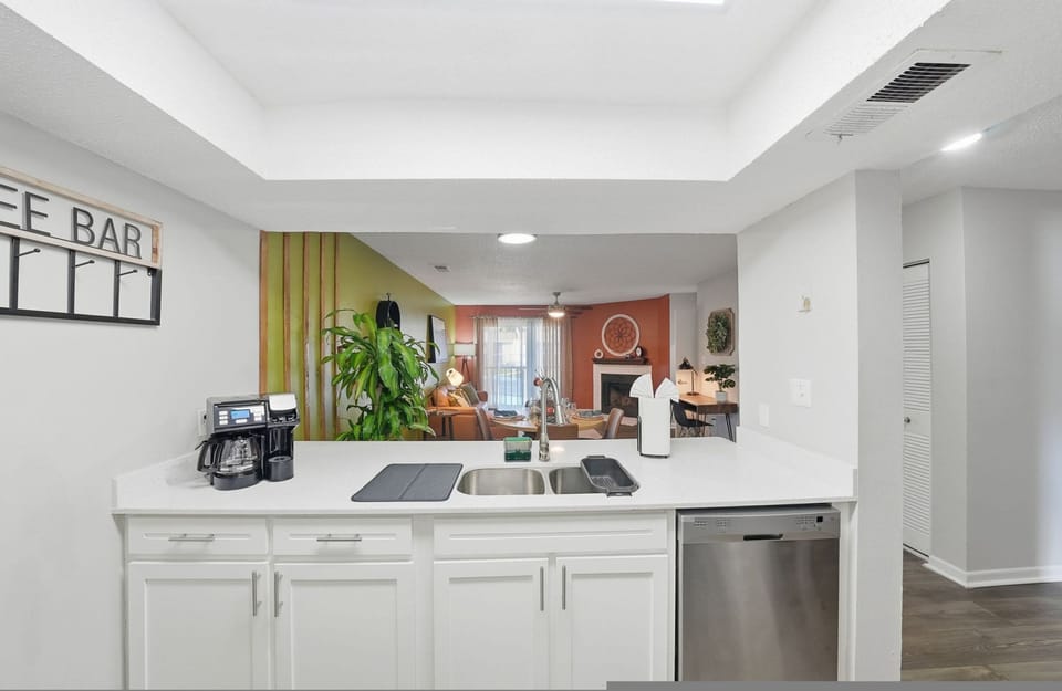 House, Accessible | 2 bedrooms, desk