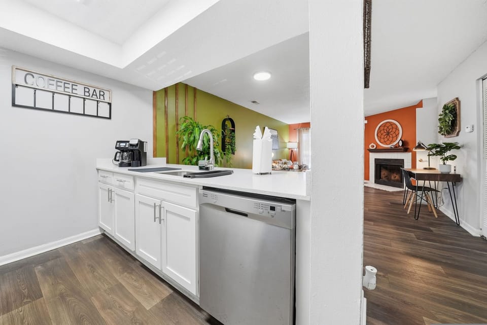 House, Accessible | 2 bedrooms, desk