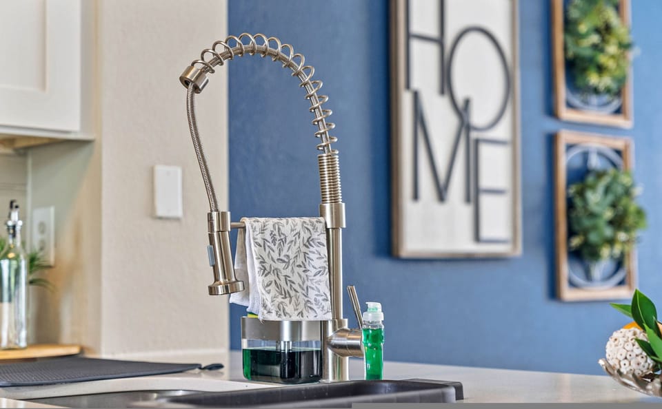 House, Accessible | 2 bedrooms, desk